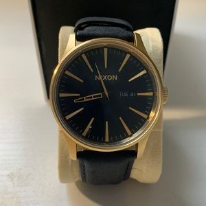 Nixon Sentry - Gold Watch